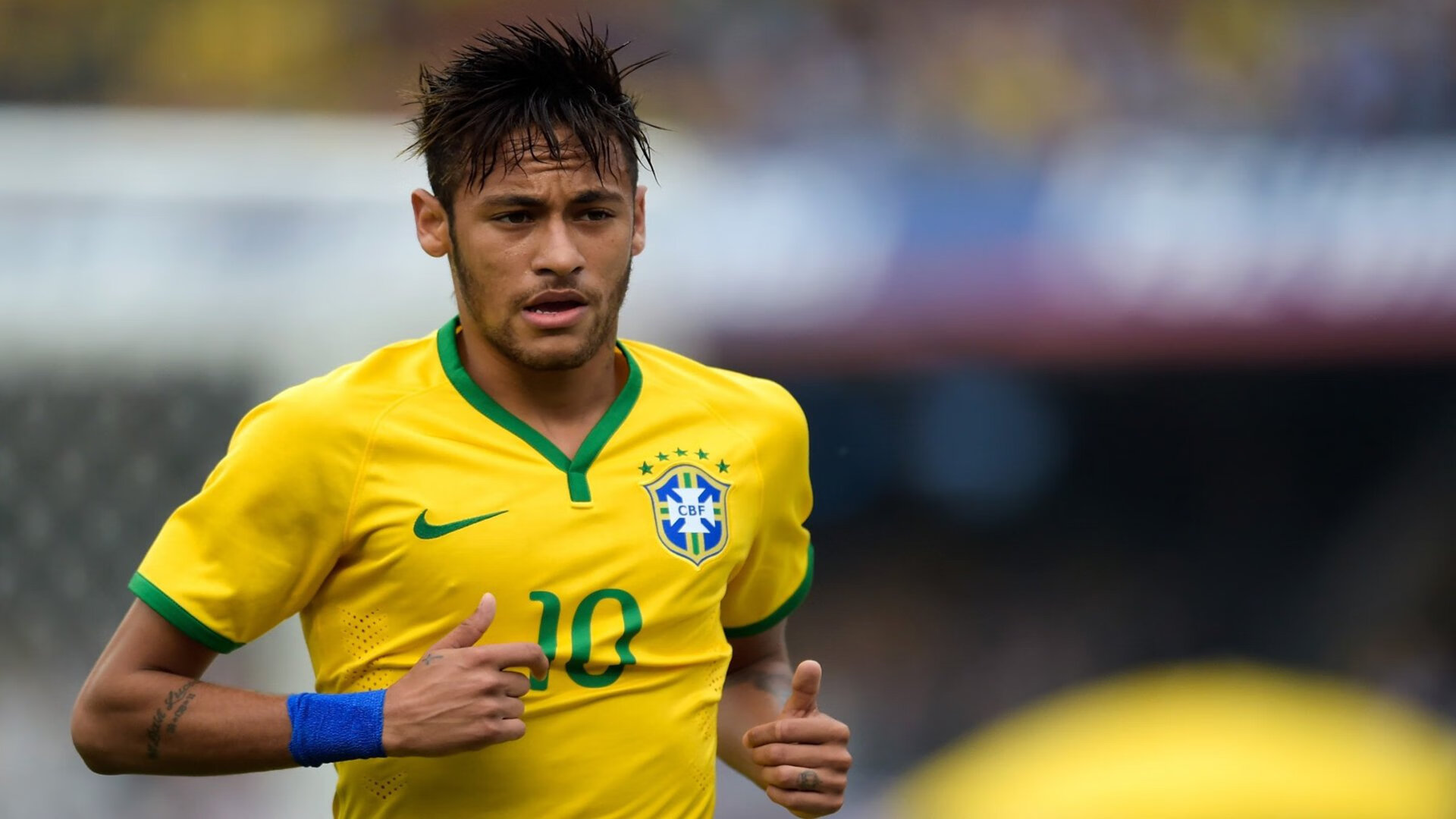 PSG中场配合不顺影响整体发挥